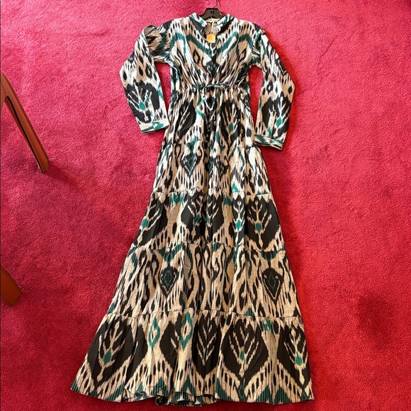 Vibrant Long Sleeve Maxi Dress in Grey and Blue - Picture 1 of 4
